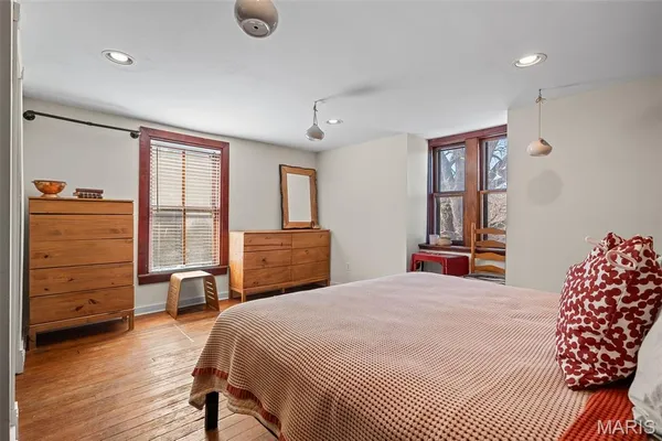 $425,000 | 2316 South 9th Street, St. Louis, MO 63104