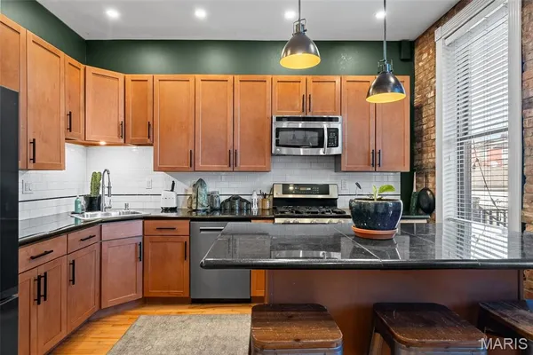 $425,000 | 2316 South 9th Street, St. Louis, MO 63104
