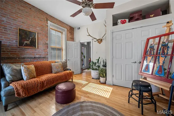 $425,000 | 2316 South 9th Street, St. Louis, MO 63104