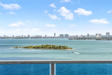 $565,000 | 725 Northeast 22nd Street, Unit 16B, Miami, FL 33137