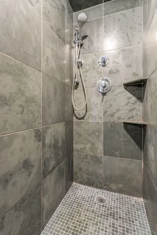 $414,000 | 1632 South Indiana Avenue, Unit 302, Chicago, IL 60616