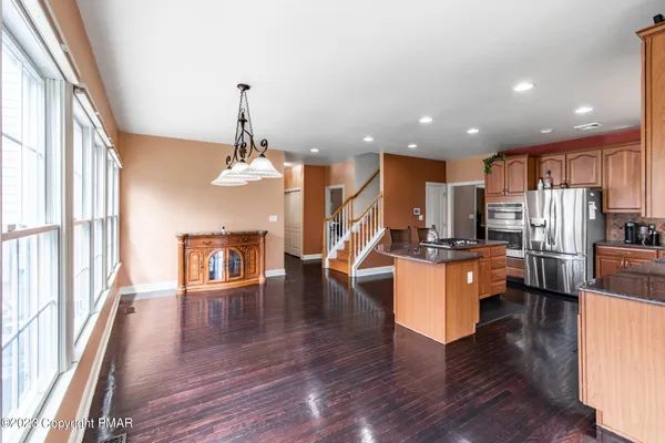$775,000 | 353 Great Bear Way Road, East Stroudsburg, PA 18302