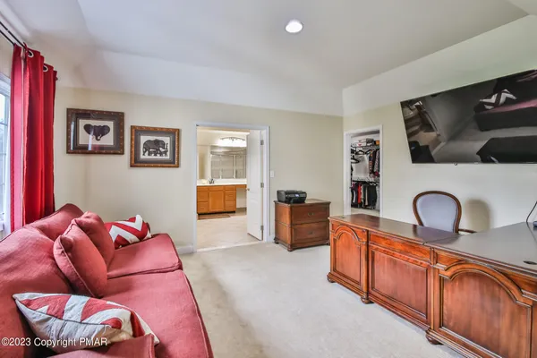 $775,000 | 353 Great Bear Way Road, East Stroudsburg, PA 18302
