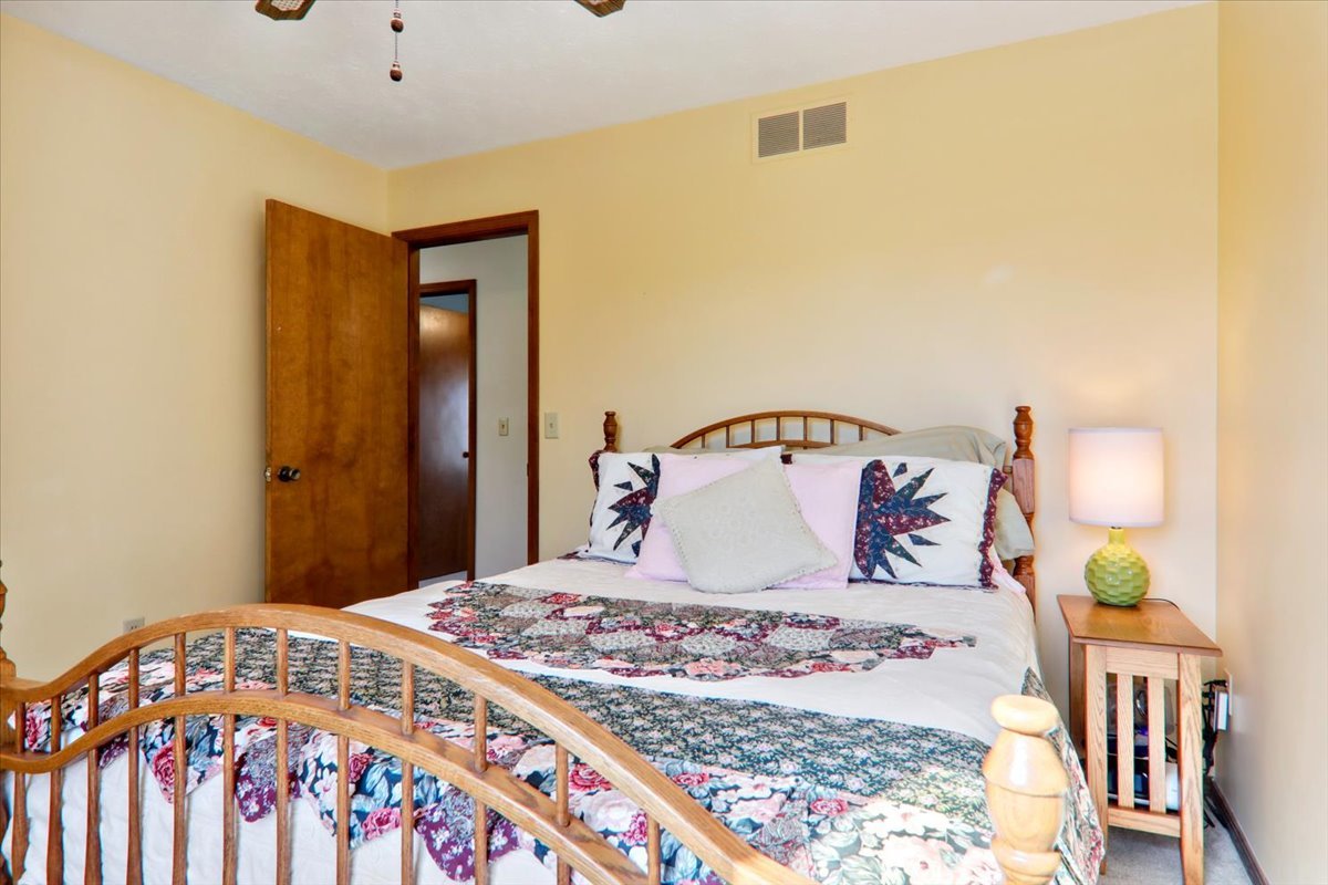 1305 Lismore Lane Normal, IL 61761 - Photo 23 of 51 Gallery Image 23