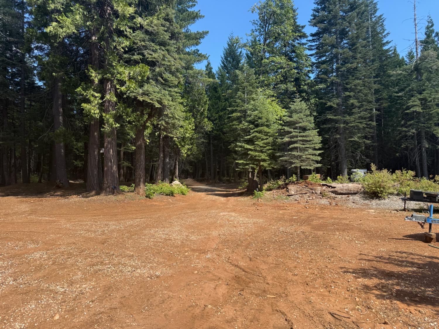 14940 Chalk Bluff Road Nevada City, CA 95959 - Photo 23 of 29 a pathway of a house with a yard
