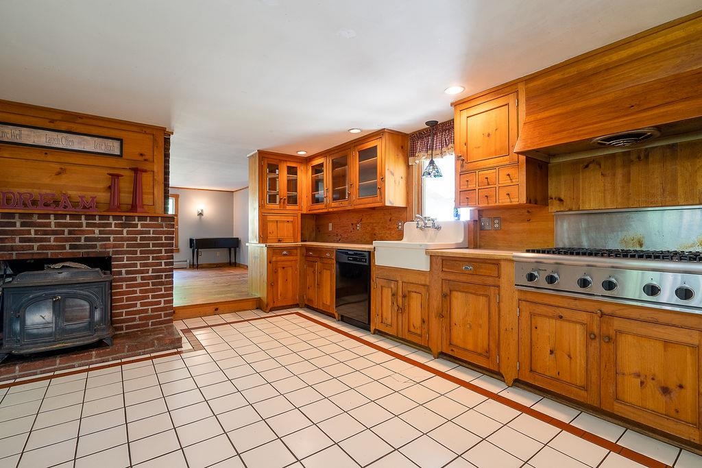 40 Clark Road Chester, NH 03036 - Photo 6 of 40