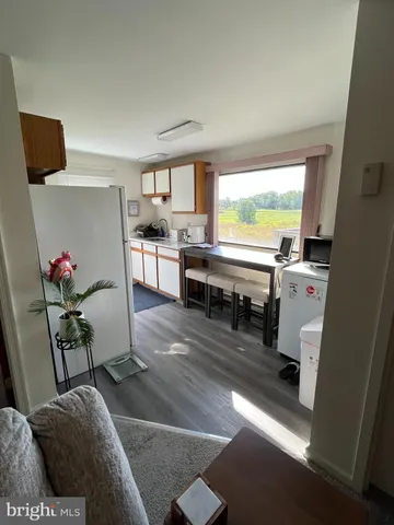 $1,225 | 3193 North Charlotte Street, Gilbertsville, PA 19525