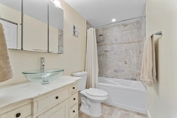 $6,000 | 250 South Ocean Boulevard, Unit 274, Delray Beach, FL 33483