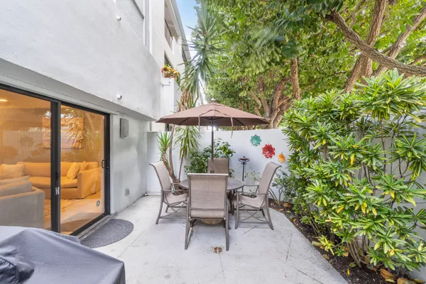 $6,000 | 250 South Ocean Boulevard, Unit 274, Delray Beach, FL 33483