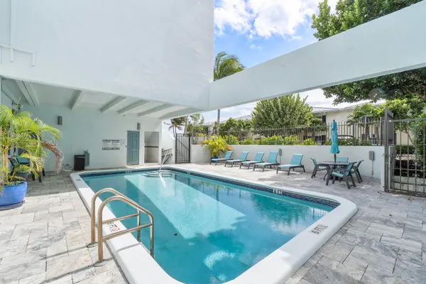 $6,000 | 250 South Ocean Boulevard, Unit 274, Delray Beach, FL 33483