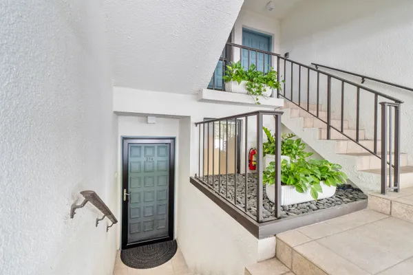 $6,000 | 250 South Ocean Boulevard, Unit 274, Delray Beach, FL 33483