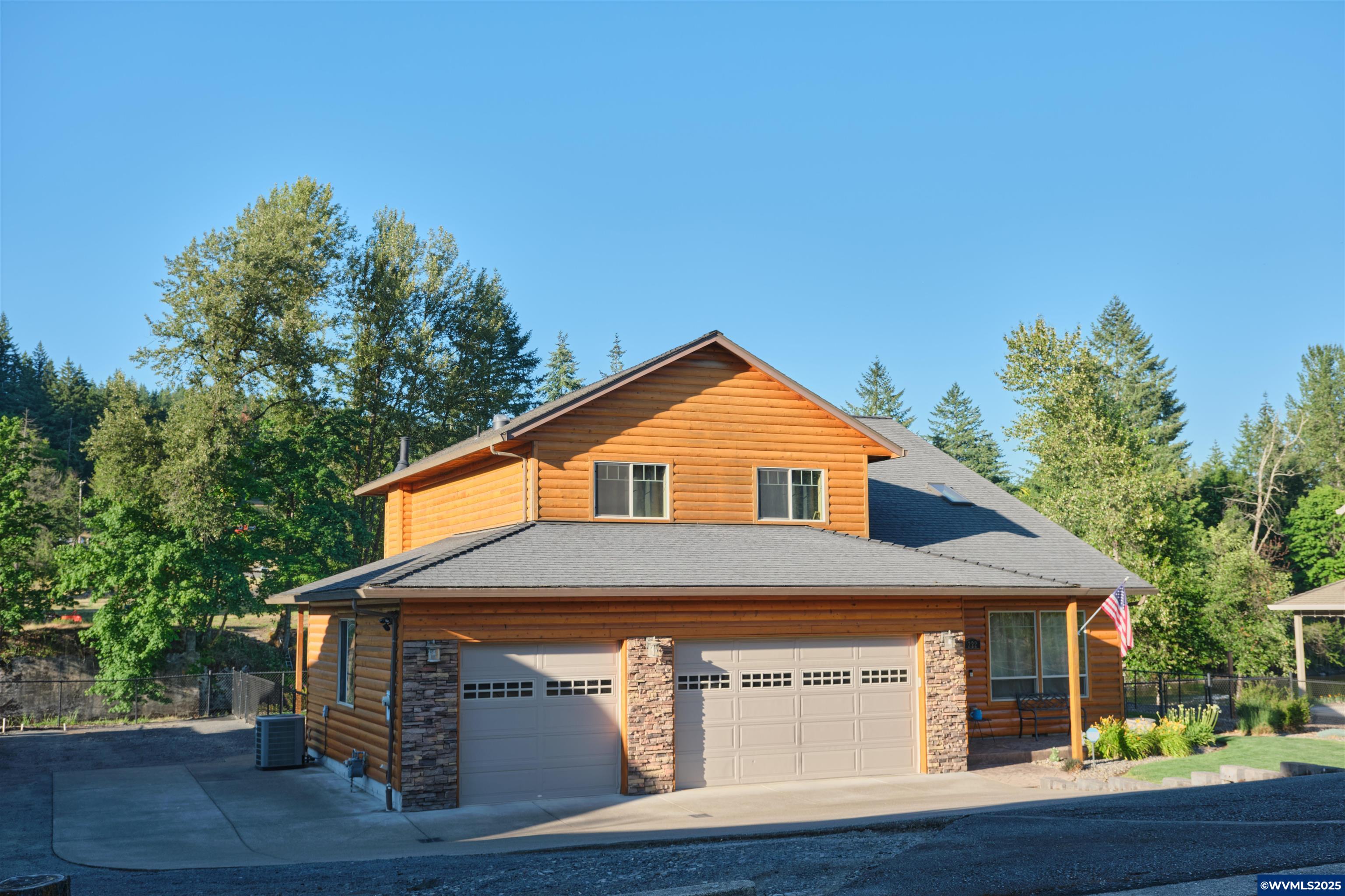 222 Southeast Whitten Road Mill City, OR 97360 - Photo 1 of 50