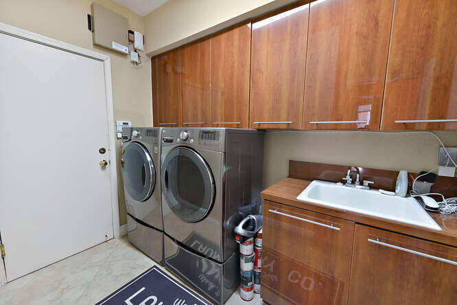 6374 Northwest 23rd Street Boca Raton, FL 33434 - Photo 28 of 32 6374 NW 23rd St Boca Raton FL-small-028-