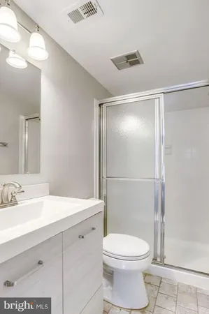 $2,300 | 527 Florida Avenue, Unit 104, Herndon, VA 20170