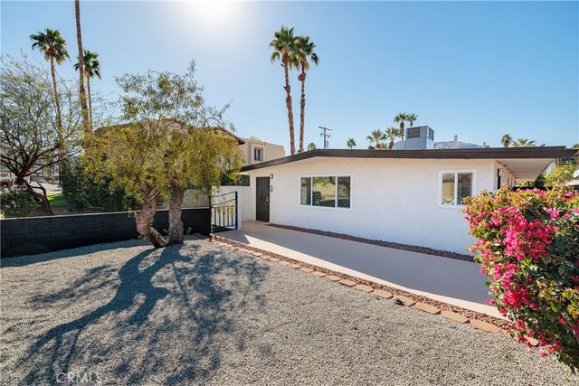 $2,300 | 44655 Las Flores Lane, Palm Desert, CA 92260