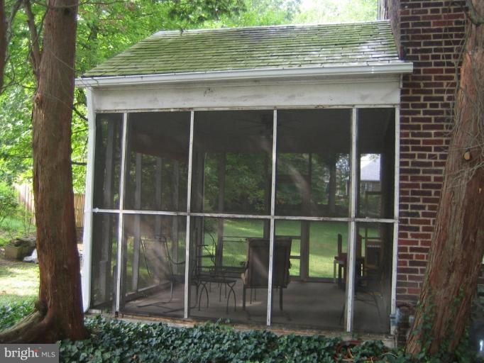 4009 Saul Road Kensington, MD 20895 - Photo 2 of 18 Screened-in Porch