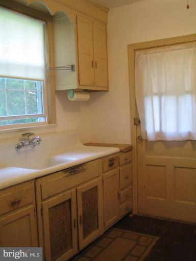 4009 Saul Road Kensington, MD 20895 - Photo 7 of 18 Kitchen