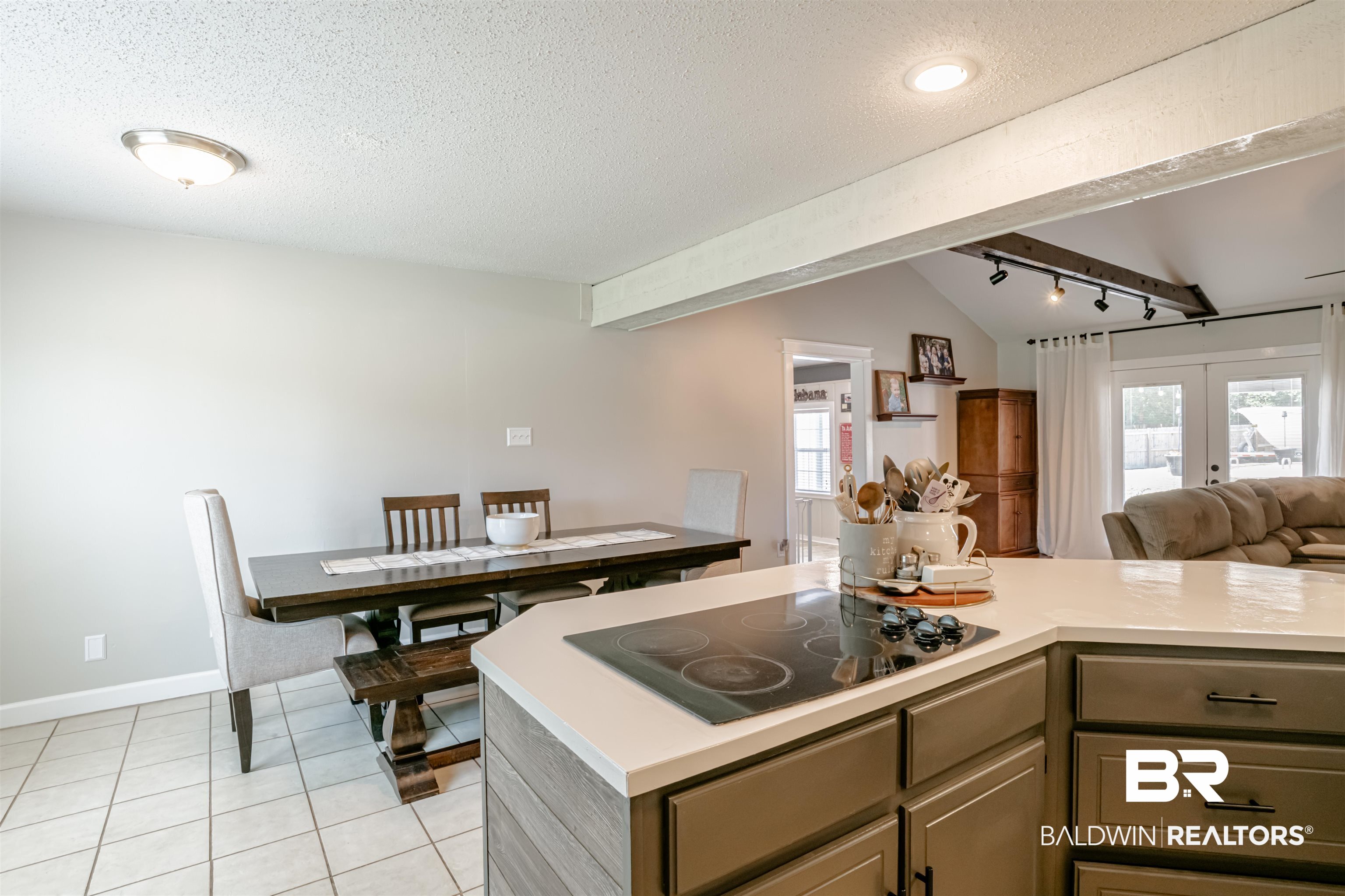 4250 Honey Court Mobile, AL 36619 - Photo 15 of 34 Kitchen