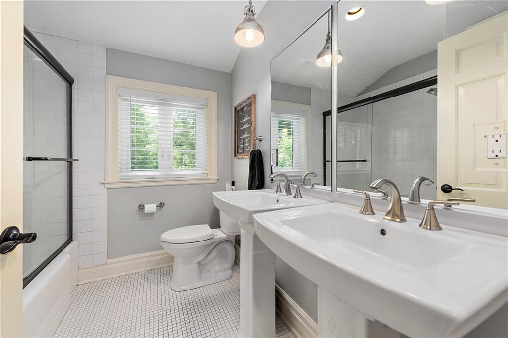 607 Davis Lane Sewickley, PA 15143 - Photo 26 of 43 a bathroom with a sink toilet and shower