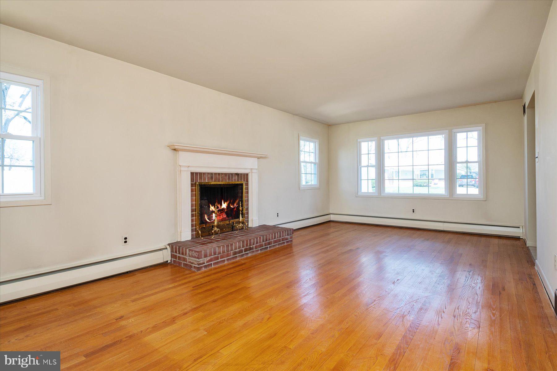 1217 Hillcrest Road Odenton, MD 21113 - Photo 8 of 40 Family Room