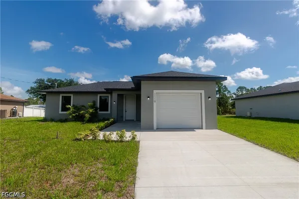 $1,900 | 1119 Deauville Street East, Lehigh Acres, FL 33974