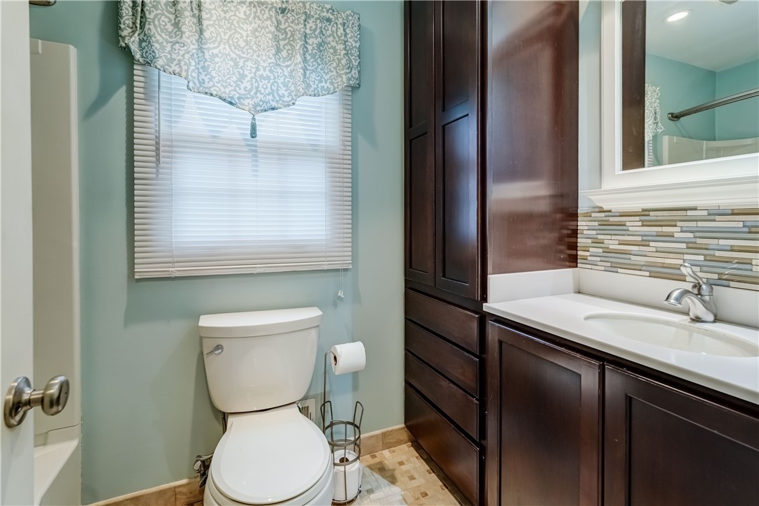 71 Clarkes Crossing Perinton, NY 14450 - Photo 16 of 31