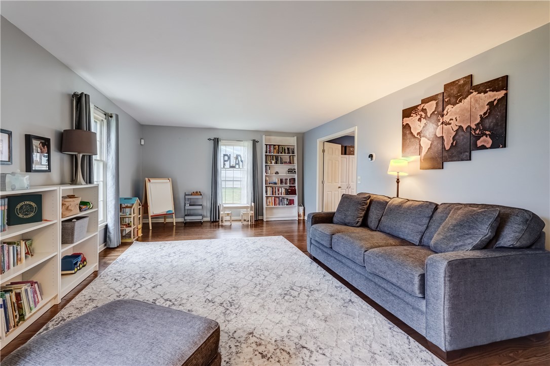 71 Clarkes Crossing Perinton, NY 14450 - Photo 27 of 31