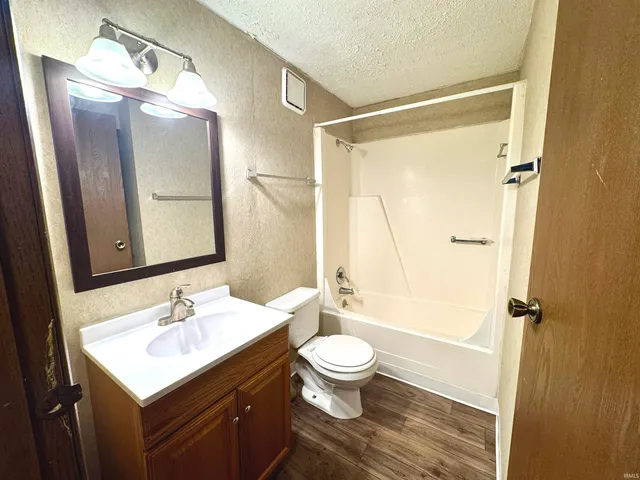 $1,060 | 3032 East Amy Lane, Bloomington, IN 47408