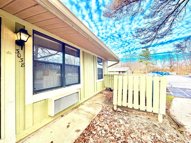 $1,060 | 3032 East Amy Lane, Bloomington, IN 47408