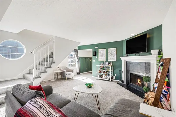 $225,000 | 5581 Northwest Sunrise Meadow Lane, Lee's Summit, MO 64064