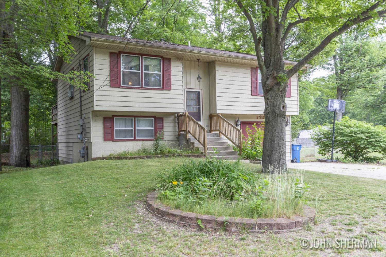 1715 Robbins Rd_1