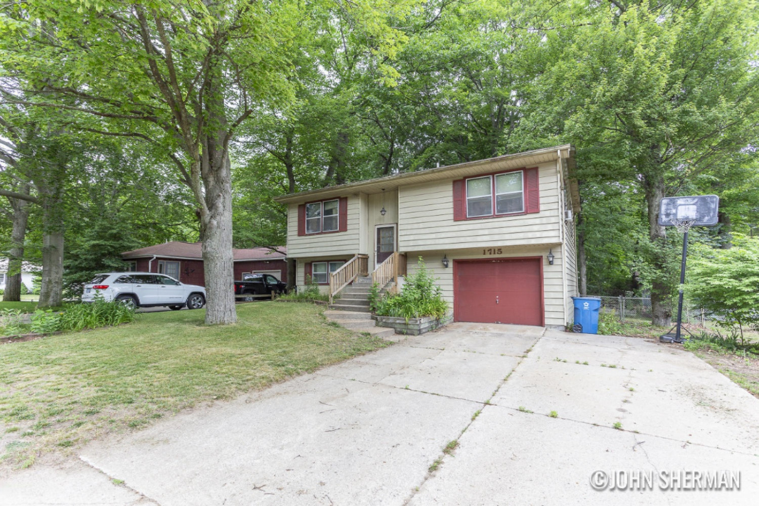 1715 Robbins Rd_3