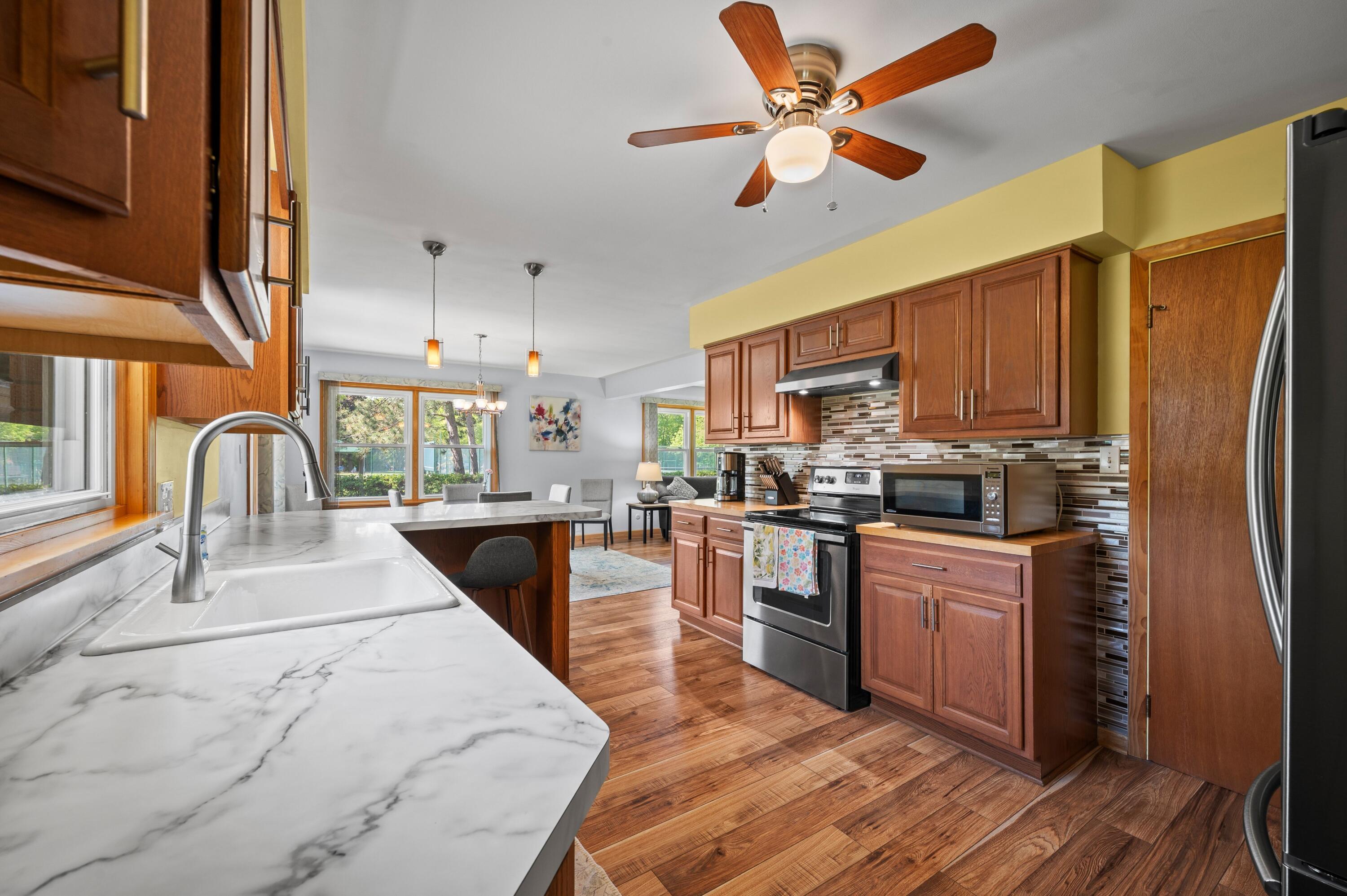2225 Maple Path St. Joseph, MI 49085 - Photo 5 of 57 06DSC_5535