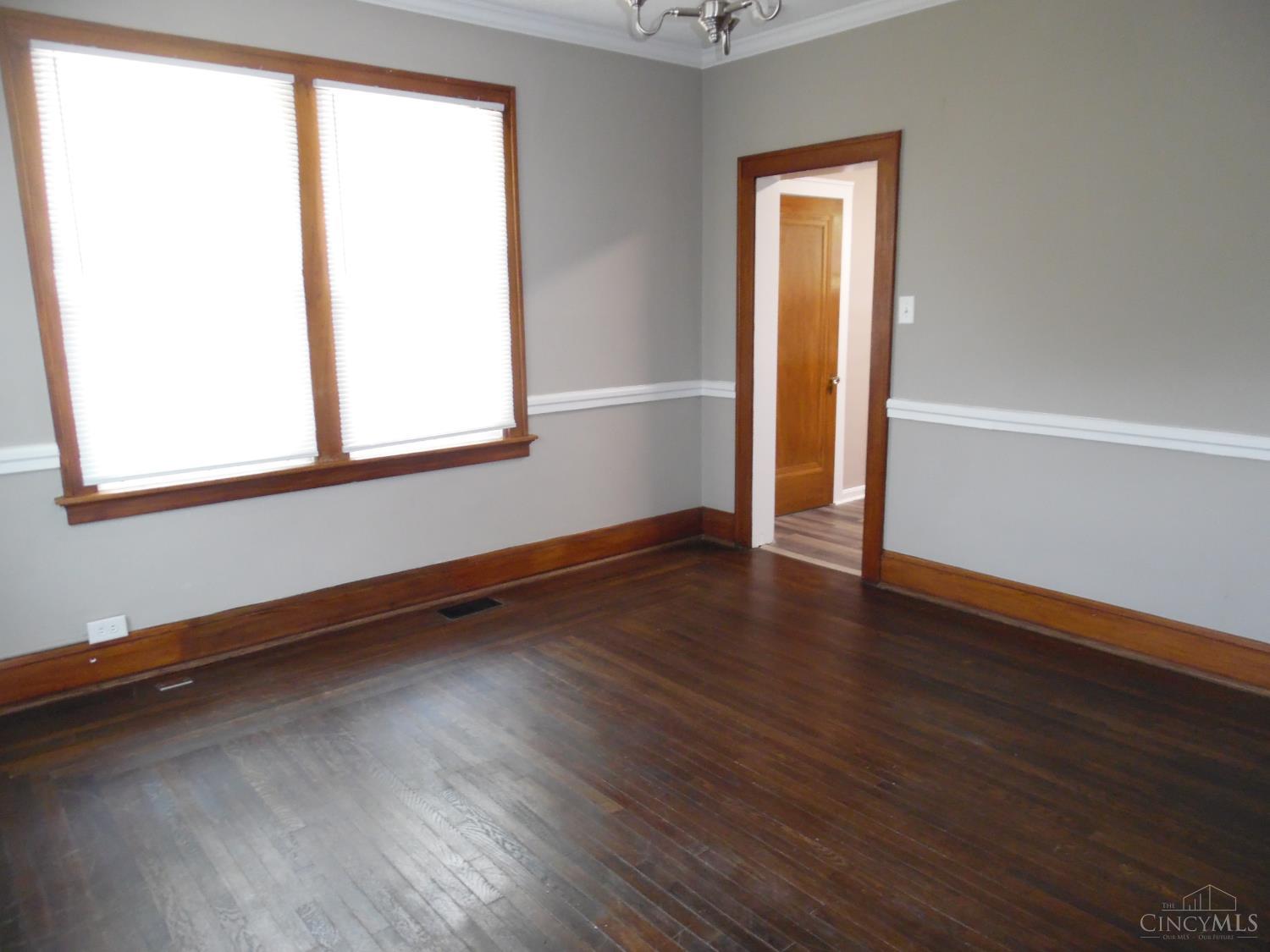 1635 West North Bend Road Cincinnati, OH 45224 - Photo 6 of 28