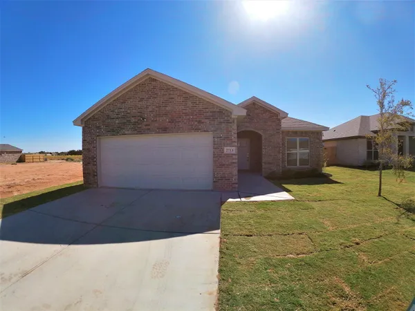 $2,100 | 2713 138th Street, Lubbock, TX 79423
