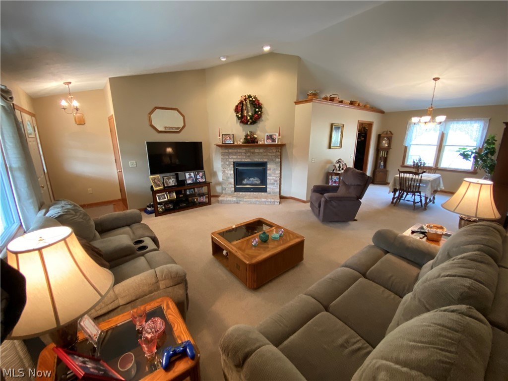 2485 Baker Road New Philadelphia, OH 44663 - Photo 4 of 28 Gallery Image 4