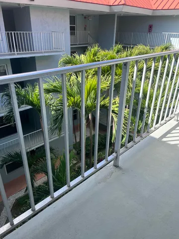 $2,200 | 505 South Pine Island Road, Unit 407B, Plantation, FL 33324