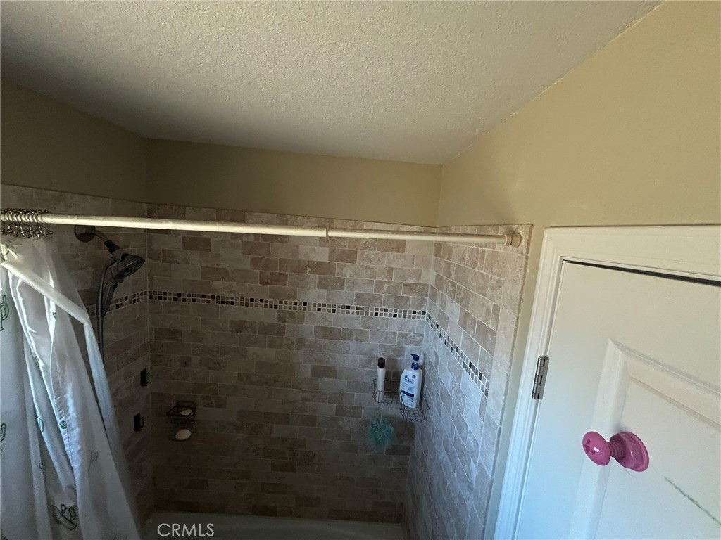 1749 Valley View Ridgecrest, CA 93555 - Photo 14 of 22