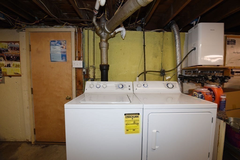 106 Rinaldo Road Weymouth, MA 02191 - Photo 29 of 39 a utility room with dryer and washer