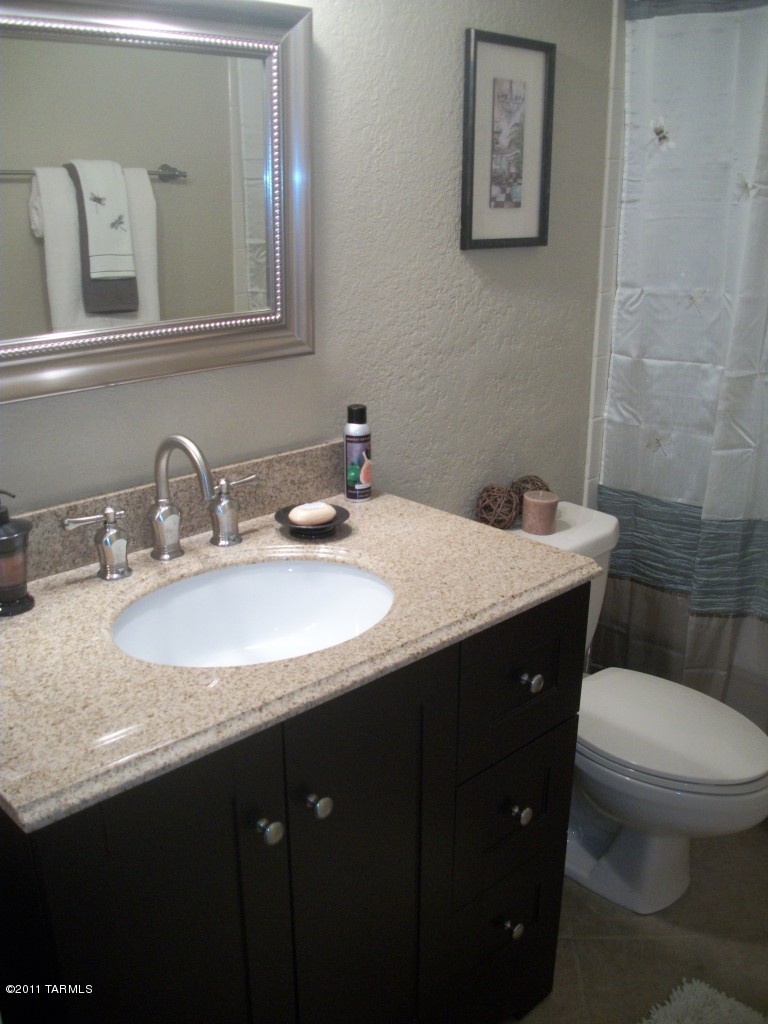5500 North Valley View Road, Unit 110 Tucson, AZ 85718 - Photo 11 of 20