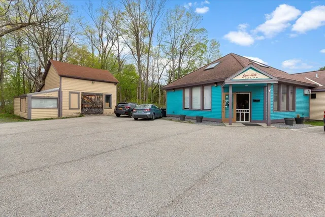 $575,000 | 203-205 Northside Drive, Bennington, VT 05201