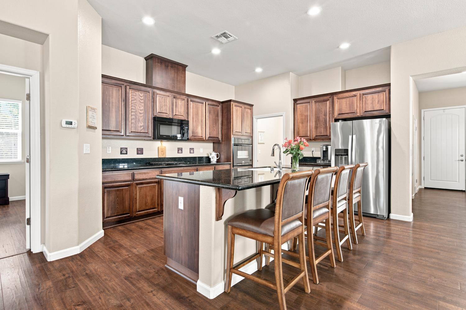 671 Cathedral Way Tracy, CA 95304 - Photo 25 of 38