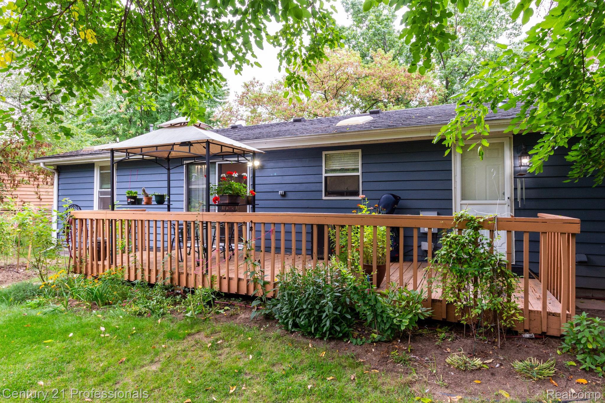 1147 East Auburn Road Rochester, MI 48307 - Photo 36 of 39 Gallery Image 36