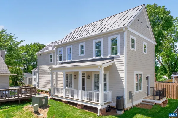$3,375 | 1003 King Street, Charlottesville, VA 22903
