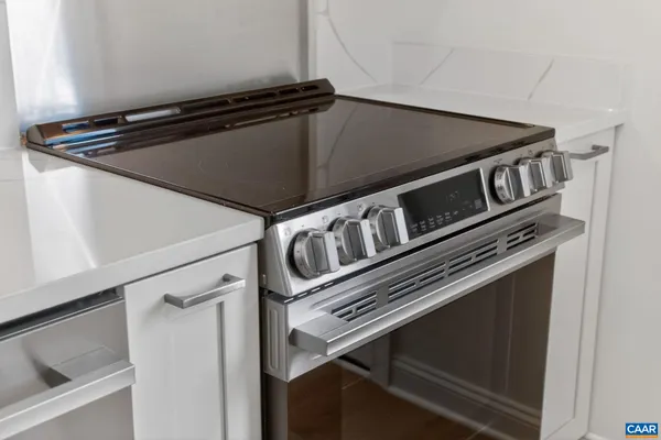 $3,375 | 1003 King Street, Charlottesville, VA 22903