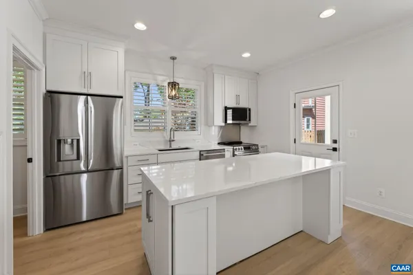 $3,375 | 1003 King Street, Charlottesville, VA 22903
