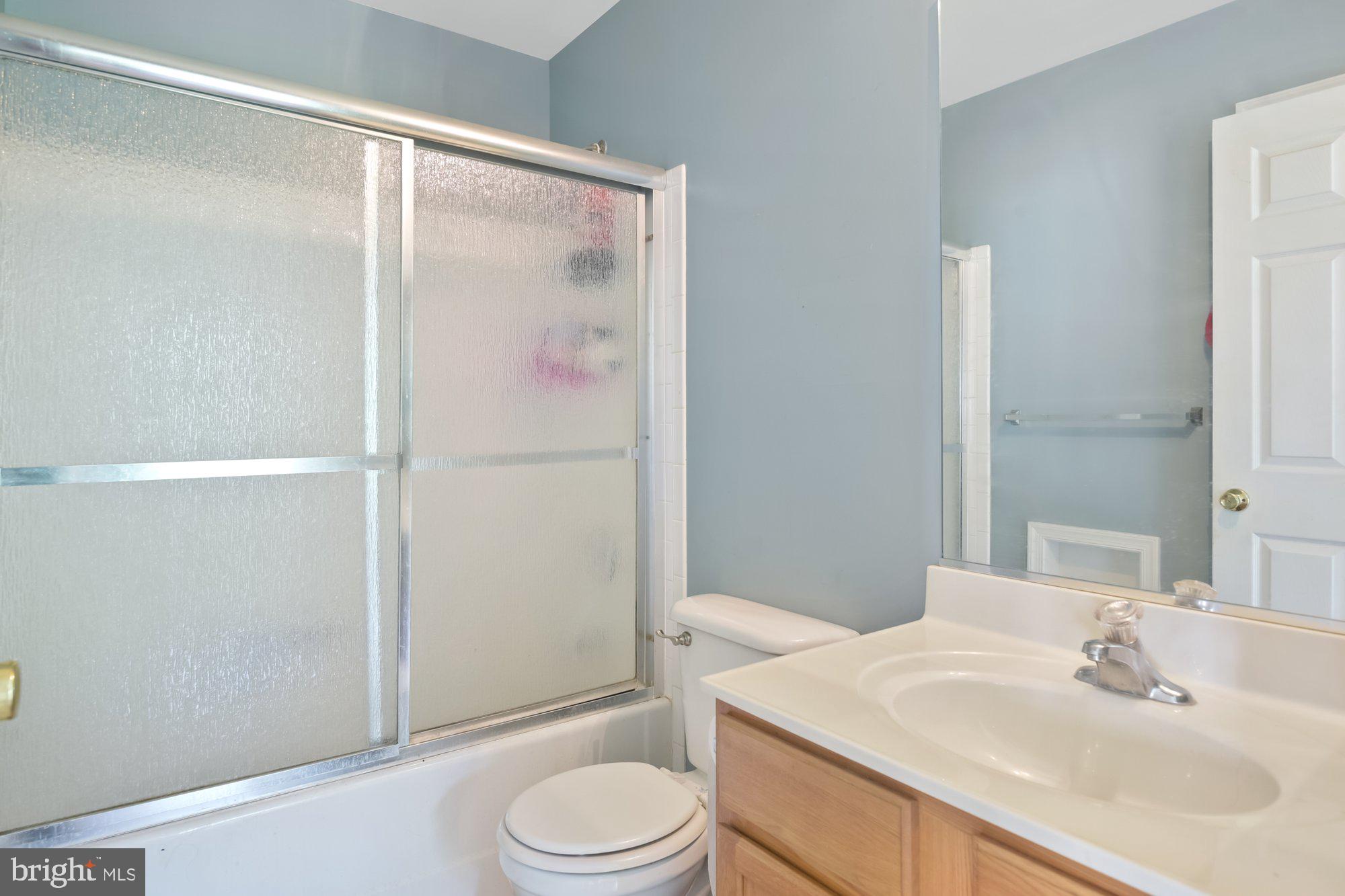 716 Cardiff Circle Edgewood, MD 21040 - Photo 20 of 26 Bathroom