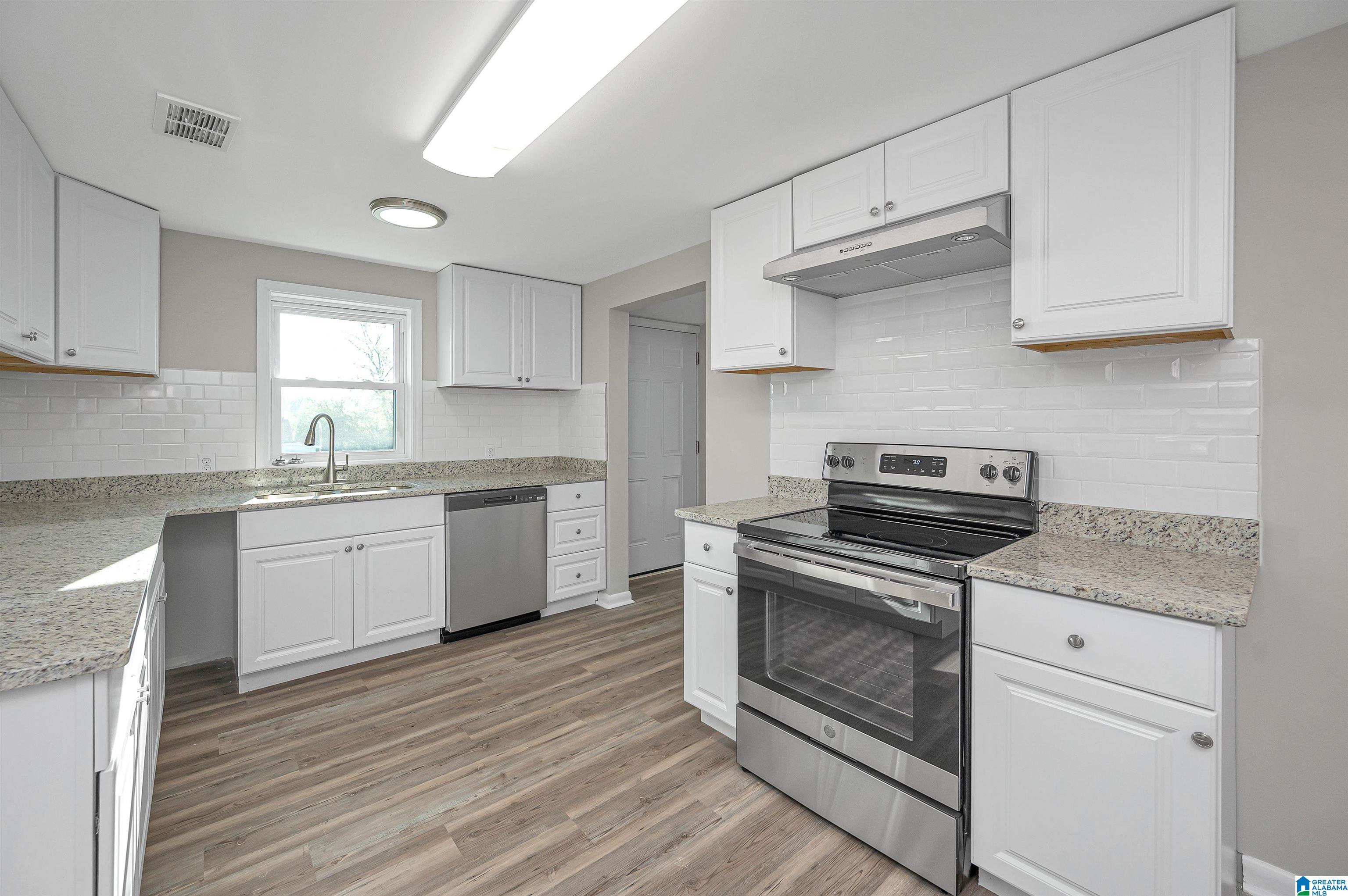 131 57th Street Fairfield, AL 35064 - Photo 6 of 14