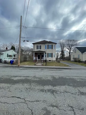 $2,700 | 63-65 Vaillancourt Street, Unit 2, Taunton, MA 02780