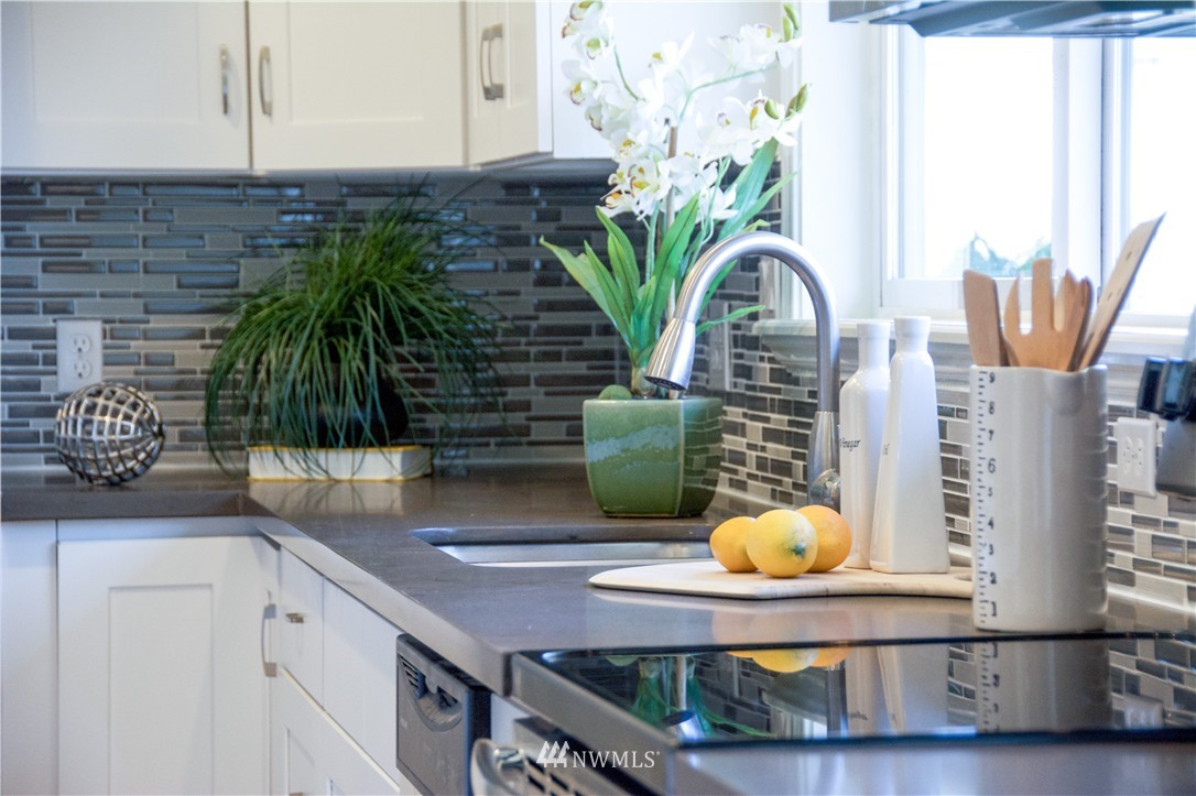 13020 Southeast 151st Street Renton, WA 98058 - Photo 10 of 25 Gallery Image 10